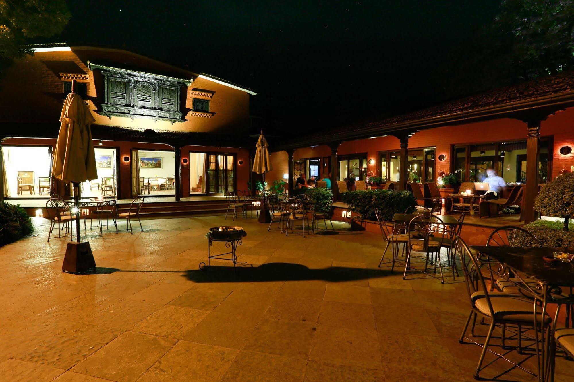 Lalitpur Summit Hotel מראה חיצוני תמונה