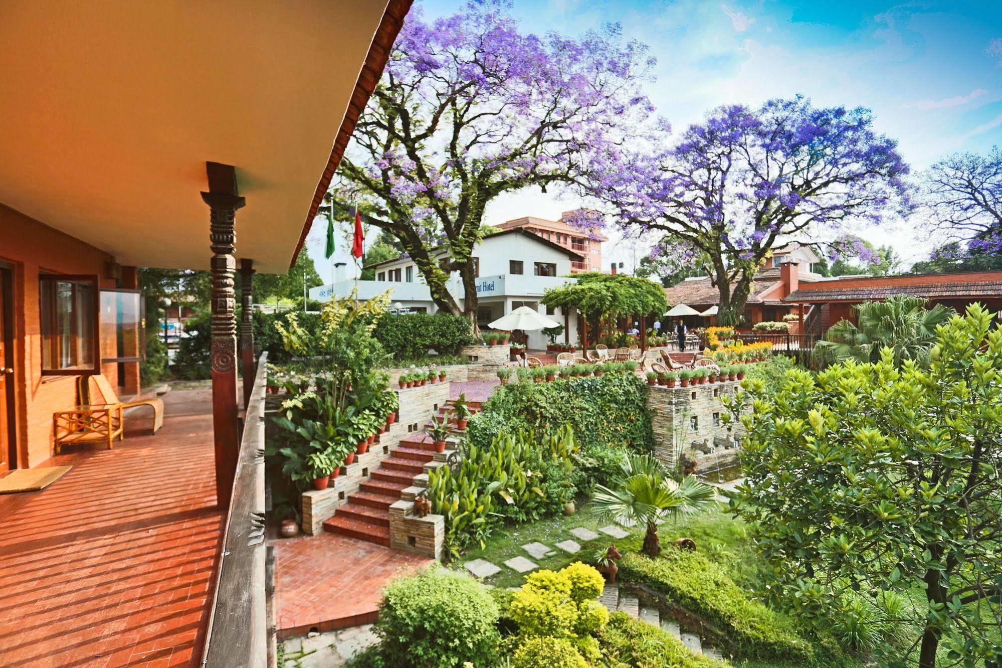 Lalitpur Summit Hotel מראה חיצוני תמונה